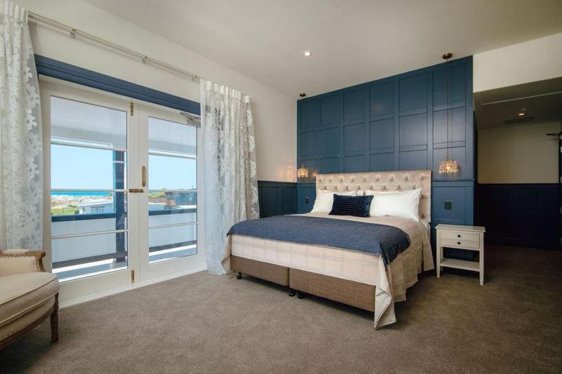 The Pier Hotel Kaikoura Bagian luar foto