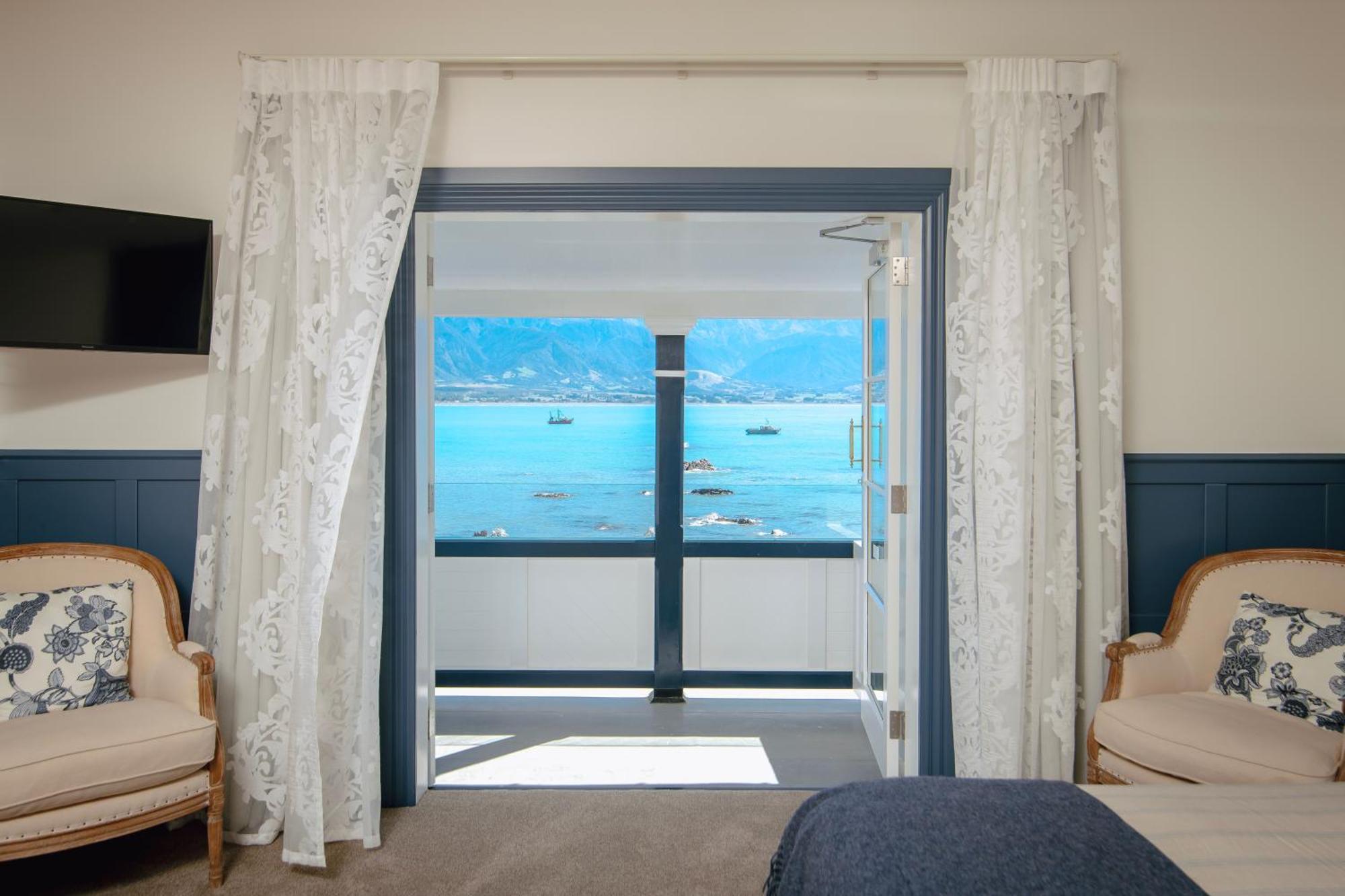 The Pier Hotel Kaikoura Bagian luar foto