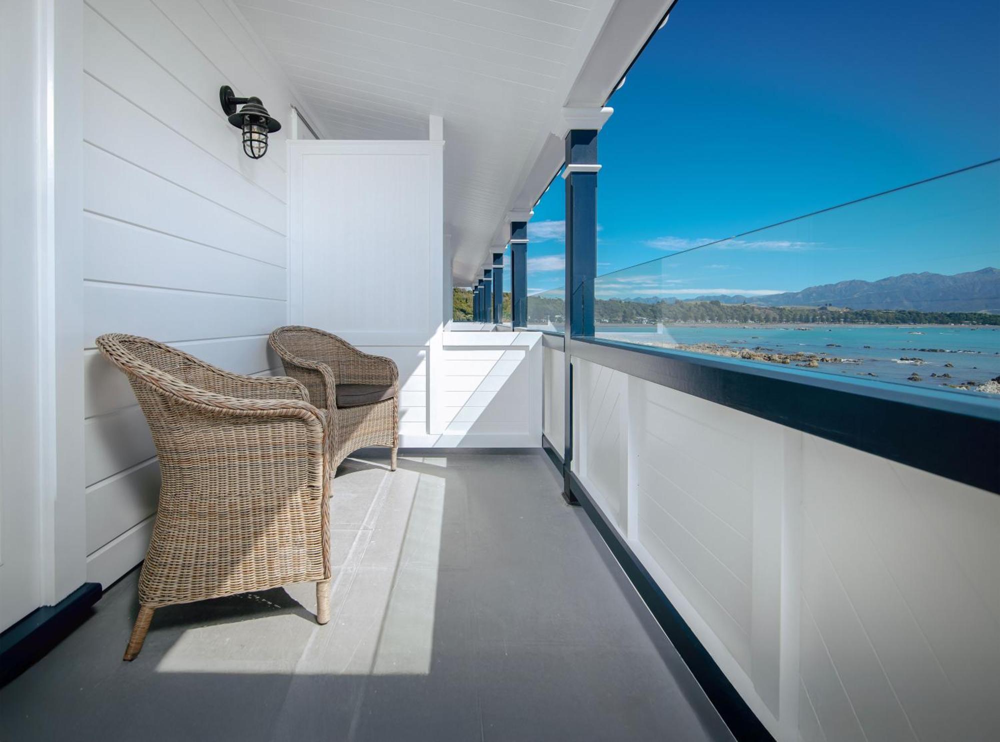 The Pier Hotel Kaikoura Bagian luar foto