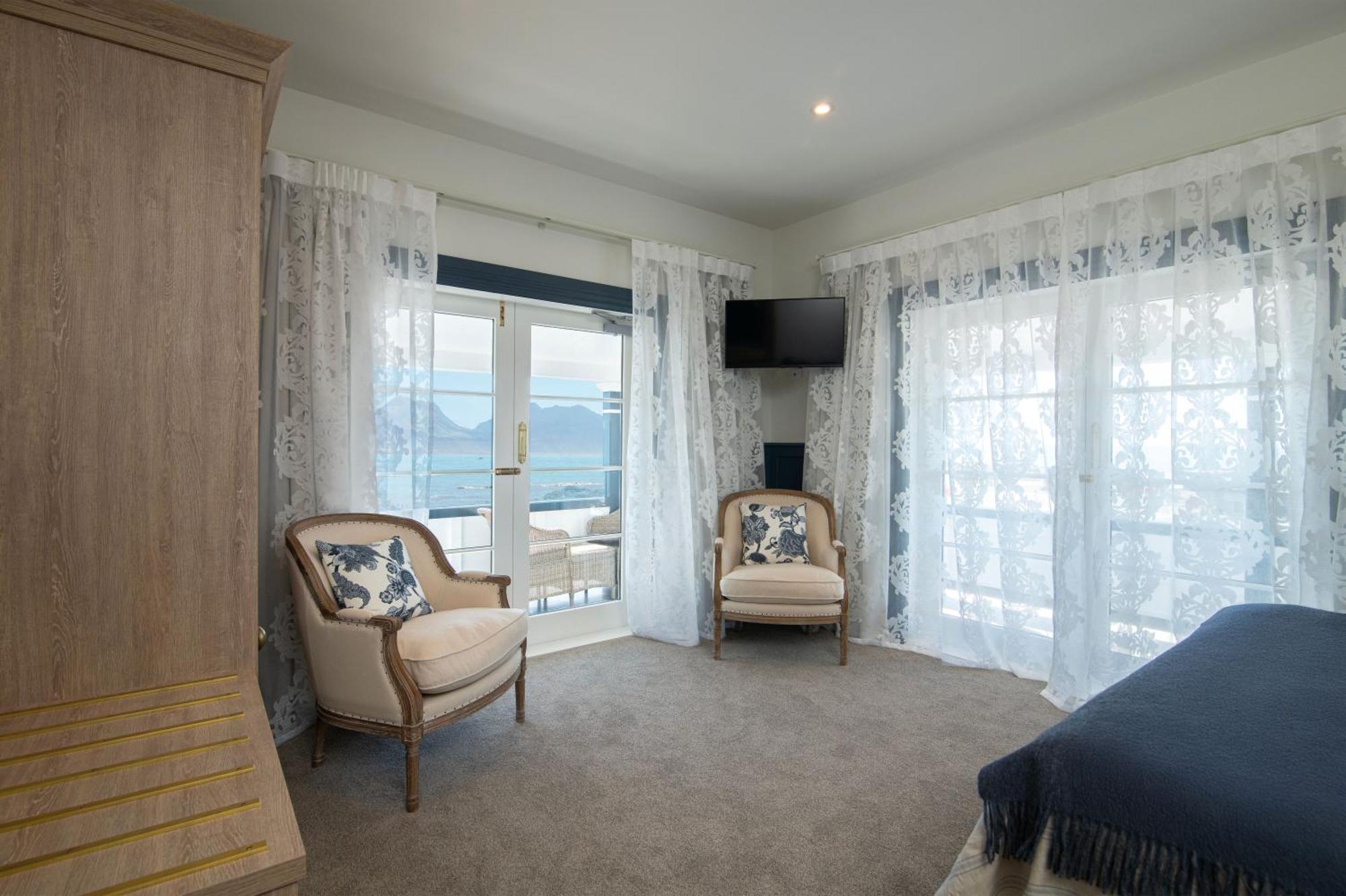 The Pier Hotel Kaikoura Bagian luar foto